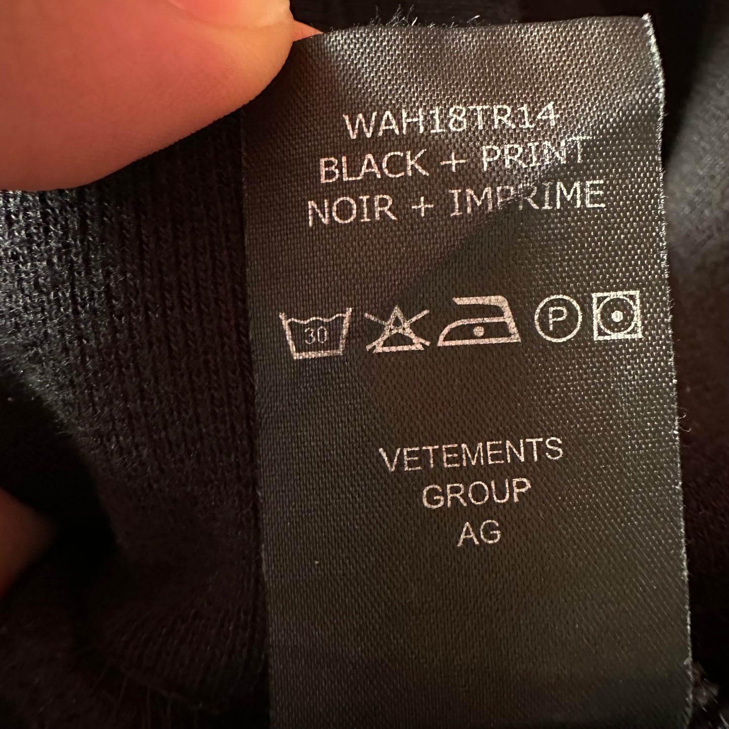 Vetements May The Bridges I Burn Light The Way Antwerpen Zip Up Hoodie AW17