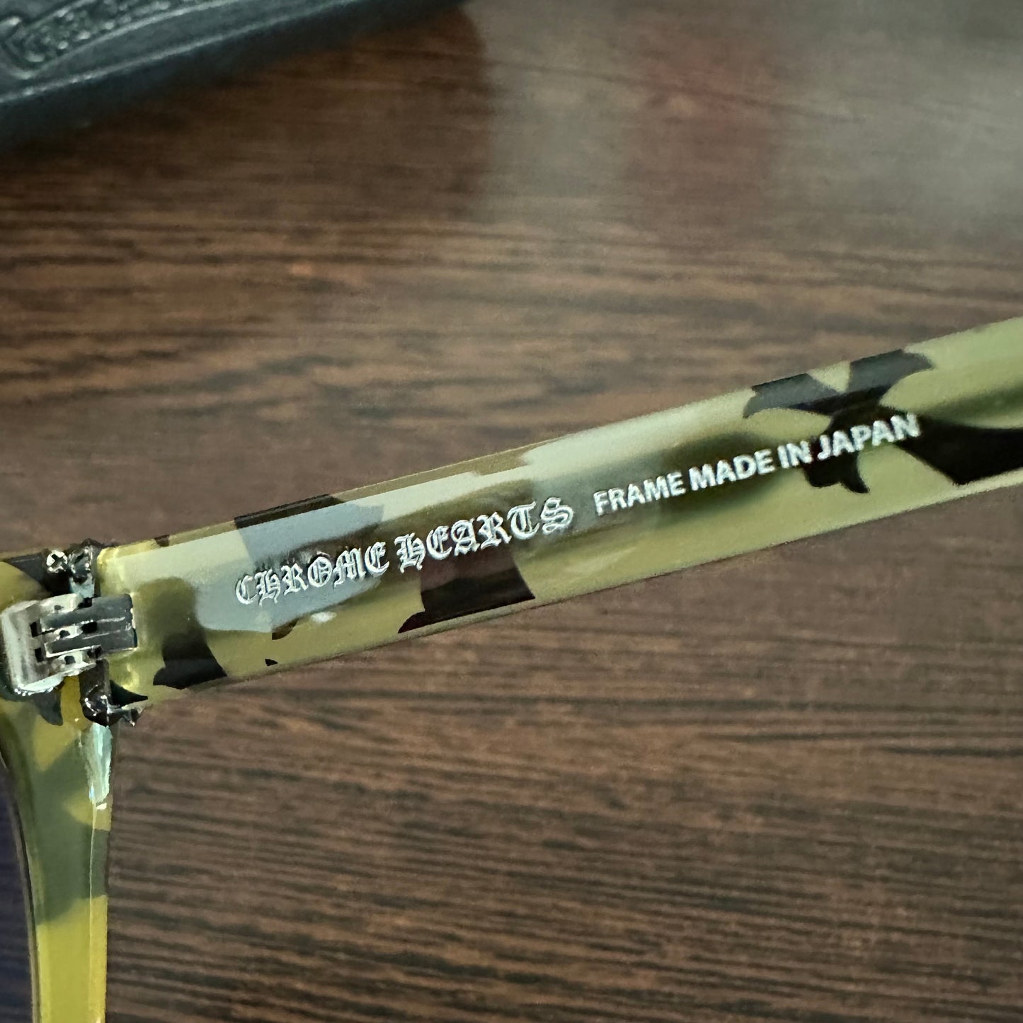 CHROME HEARTS GLITTER GOO I Beige Cross Pattern Sunglasses
